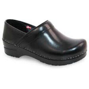 Sanita Professional Cabrio Leather Platform Clog Size 39